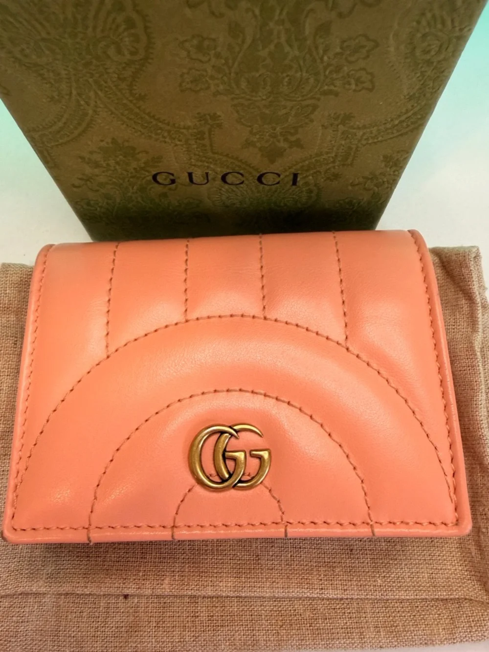 GUCCI Coral Quilted Leather GG Compact BIFOLD Wallet PINK - Picture 4 of 11